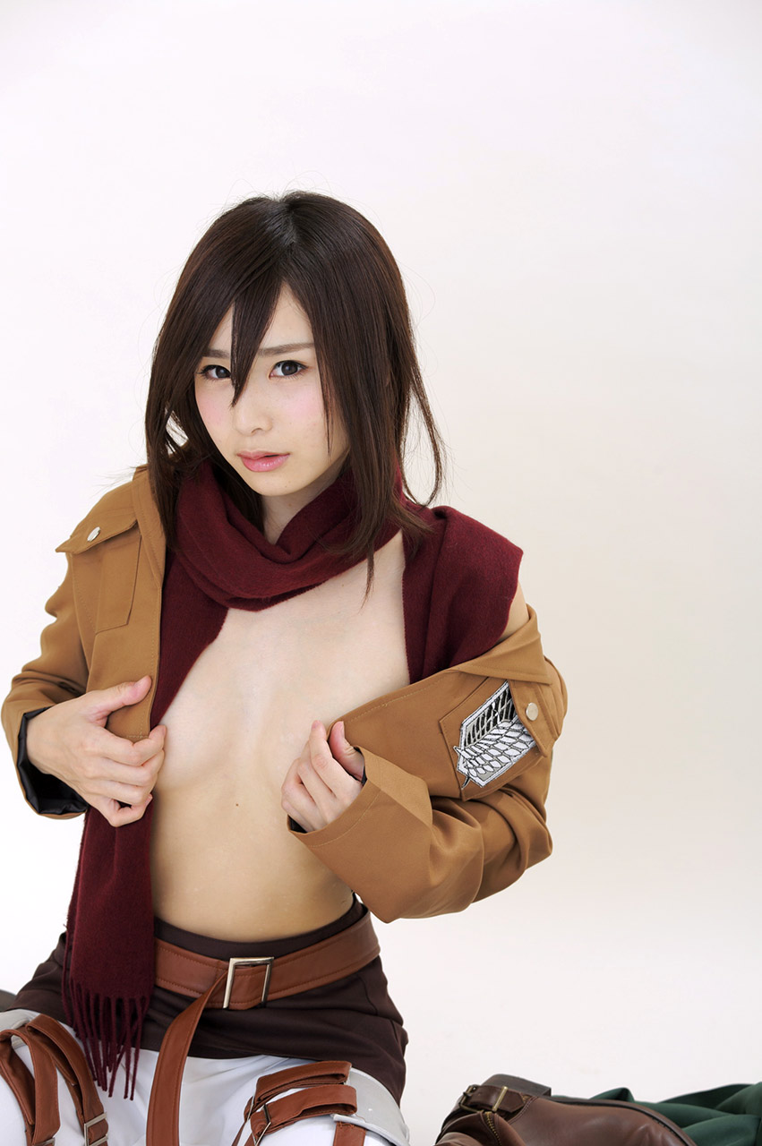 Aisaka megumi cosplay mikasa