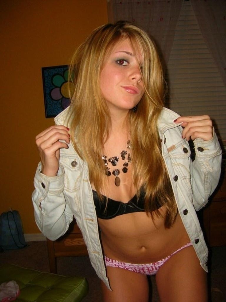 teengallery Amateur Teen Blonde Girlfriend Wearing Braces - TGP gallery #257438